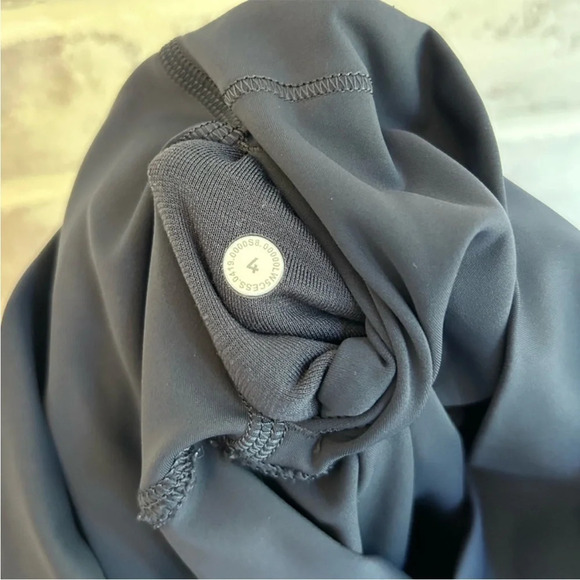 EUC Lululemon 28" High Rise Sheer Will HR Tight Pulse Size 4 Stone Blue Leggings - Picture 7 of 7